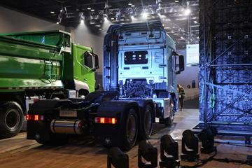 ŷ������5 9.9L���� 480���� 6X4 ��ʿ��12�� ǣ����ͼƬ