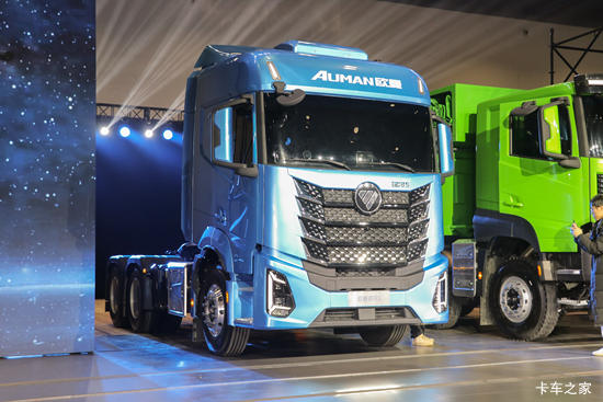 ŷ������5 9.9L���� 480���� 6X4 ��ʿ��12�� ǣ����