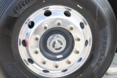 东风柳汽乘龙H7pro 13.5L柴油 630马力 8X4 法士特12档 AMT自动档 9.47米排半仓栅式载货车