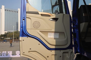 ������������H7pro 13.5L���� 630���� 8X4 ��ʿ��12�� AMT�Զ��� 9.47���Ű��դʽ�ػ���ͼƬ