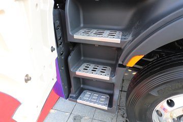 ������������H7pro 13.5L���� 630���� 8X4 ��ʿ��12�� AMT�Զ��� 9.47���Ű��դʽ�ػ���ͼƬ