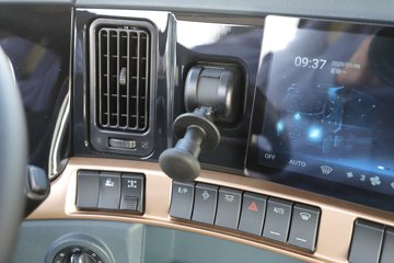 ������������H7pro 13.5L���� 630���� 8X4 ��ʿ��12�� AMT�Զ��� 9.47���Ű��դʽ�ػ���ͼƬ