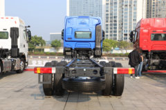 东风柳汽乘龙H7pro 13.5L柴油 630马力 8X4 法士特12档 AMT自动档 9.47米排半仓栅式载货车