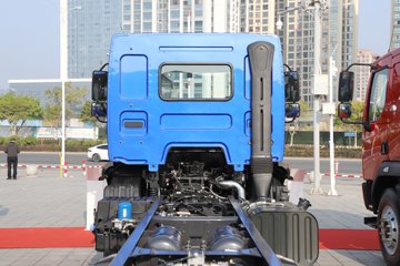 ������������M3V 4.5L���� 260���� 4X2 ��ʿ��8�� ��ɲ 6.8���Ű��դʽ�ػ���ͼƬ