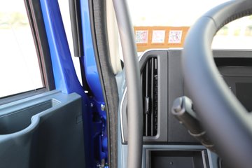 ������������M3V 4.5L���� 260���� 4X2 ��ʿ��8�� ��ɲ 6.8���Ű��դʽ�ػ���ͼƬ