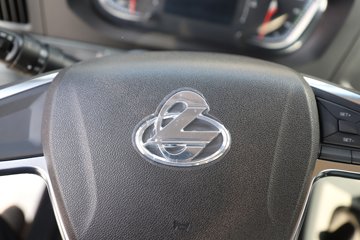 ������������M3V 4.5L���� 260���� 4X2 ��ʿ��8�� ��ɲ 6.8���Ű��դʽ�ػ���ͼƬ