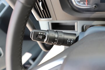 ������������M3V 4.5L���� 260���� 4X2 ��ʿ��8�� ��ɲ 6.8���Ű��դʽ�ػ���ͼƬ