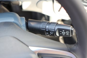 ������������M3V 4.5L���� 260���� 4X2 ��ʿ��8�� ��ɲ 6.8���Ű��դʽ�ػ���ͼƬ