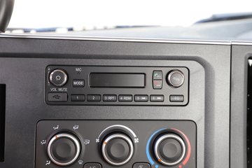 ������������M3V 4.5L���� 260���� 4X2 ��ʿ��8�� ��ɲ 6.8���Ű��դʽ�ػ���ͼƬ