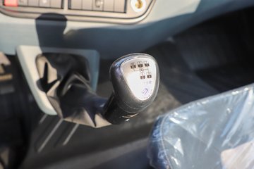 ������������M3V 4.5L���� 260���� 4X2 ��ʿ��8�� ��ɲ 6.8���Ű��դʽ�ػ���ͼƬ