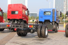 乘龙M3V&nbsp;载货车外观                                                图片