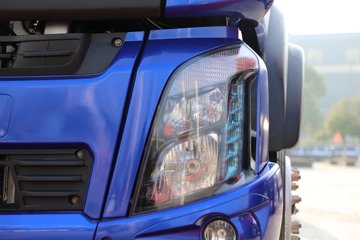 ������������M3V 4.5L���� 260���� 4X2 ��ʿ��8�� ��ɲ 6.8���Ű��դʽ�ػ���ͼƬ