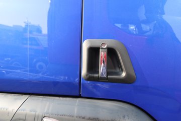 ������������M3V 4.5L���� 260���� 4X2 ��ʿ��8�� ��ɲ 6.8���Ű��դʽ�ػ���ͼƬ