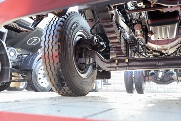 ������������H5 6.4L���� 300���� 4X2 ��ʿ��12�� 5.3����ж��ͼƬ