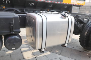 ������������H5 6.4L���� 300���� 4X2 ��ʿ��12�� 5.3����ж��ͼƬ