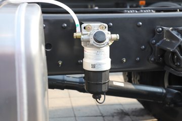 ������������H5 6.4L���� 300���� 4X2 ��ʿ��12�� 5.3����ж��ͼƬ