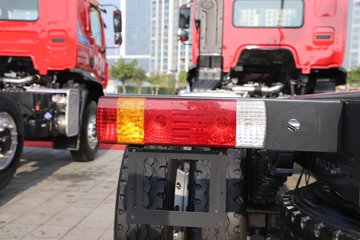 ������������H5 6.4L���� 300���� 4X2 ��ʿ��12�� 5.3����ж��ͼƬ