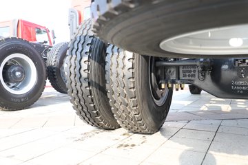 ������������H5 6.4L���� 300���� 4X2 ��ʿ��12�� 5.3����ж��ͼƬ