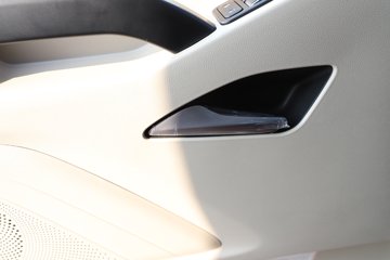 ������������H5 6.4L���� 300���� 4X2 ��ʿ��12�� 5.3����ж��ͼƬ