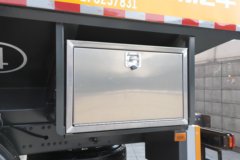 东风柳汽乘龙H7 400马力 8X4 散装饲料运输车(运力牌)