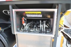 东风柳汽乘龙H7 400马力 8X4 散装饲料运输车(运力牌)