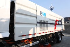 东风柳汽新乘龙M3 4X2 纯电动洗扫车(福龙马牌) 宁德时代281.92kWh