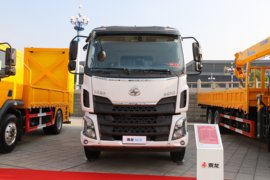 新乘龙M3&nbsp;扫路车外观图片