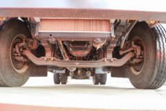 东风柳汽乘龙L3 200马力 4X2 防撞缓冲车(延龙牌)