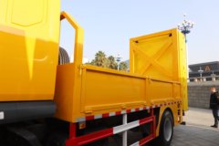 东风柳汽乘龙L3 200马力 4X2 防撞缓冲车(延龙牌)