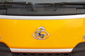 ������������L3 200���� 4X2 ��ײ���峵(������)ͼƬ