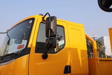 ������������L3 200���� 4X2 ��ײ���峵(������)ͼƬ