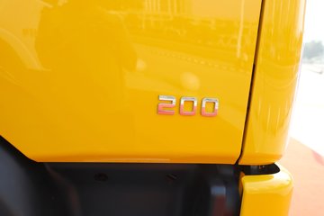 ������������L3 200���� 4X2 ��ײ���峵(������)ͼƬ