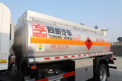 东风柳汽乘龙L2 170马力 4X2 加油车(专威牌)