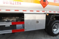 东风柳汽乘龙L2 170马力 4X2 加油车(专威牌)