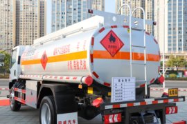 乘龙L2&nbsp;油罐车上装图片