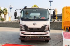 东风柳汽乘龙L2 170马力 4X2 加油车(专威牌)