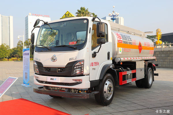 乘龙L2 油罐车