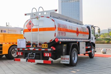 乘龙L2&nbsp;油罐车外观图片