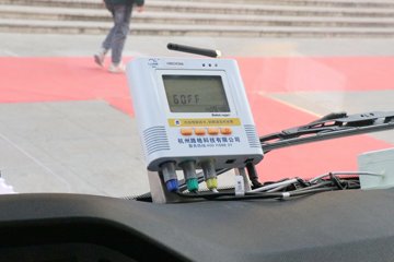 �������ó�����G300 200���� 4X2 ���� ��ʿ��8�� 4.06����س�ͼƬ