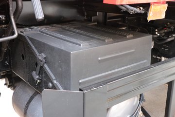 �������ó� ����G1 4.2L���� 200���� 4X2 ��ʿ��8�� 4���Ű���ж��ͼƬ