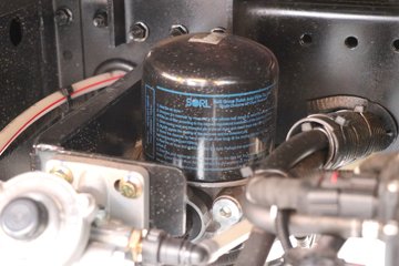 �������ó� ����G1 4.2L���� 200���� 4X2 ��ʿ��8�� 4���Ű���ж��ͼƬ