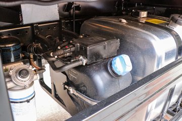 �������ó� ����G1 4.2L���� 200���� 4X2 ��ʿ��8�� 4���Ű���ж��ͼƬ