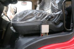 陕汽商用车 德龙G1 4.2L柴油 200马力 4X2 法士特8档 4米排半自卸车