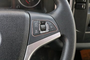 �������ó� ����G1 4.2L���� 200���� 4X2 ��ʿ��8�� 4���Ű���ж��ͼƬ