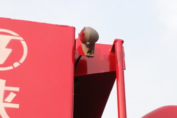 �������ó� ����G1 4.2L���� 200���� 4X2 ��ʿ��8�� 4���Ű���ж��ͼƬ