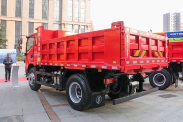 �������ó� ����G1 4.2L���� 200���� 4X2 ��ʿ��8�� 4���Ű���ж��ͼƬ