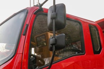 �������ó� ����G1 4.2L���� 200���� 4X2 ��ʿ��8�� 4���Ű���ж��ͼƬ