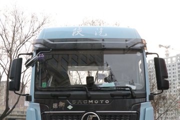 �������ó� ����Q300S 14.8L LNG 520���� 6X4 ��ʿ��12�� ǣ����ͼƬ