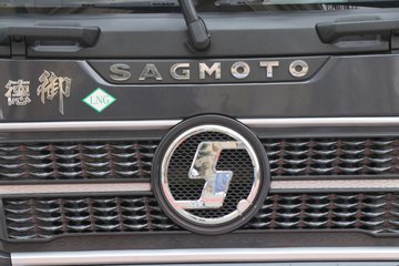 �������ó� ����Q300S 14.8L LNG 520���� 6X4 ��ʿ��12�� ǣ����ͼƬ