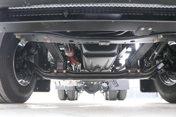 �������ó� ����Q300S 14.8L LNG 540���� 6X4 ��ʿ��12�� �߶�˫�� ǣ����ͼƬ